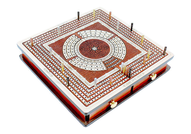 Square Shape 4 Tracks Continuous Cribbage Board Maple Wood